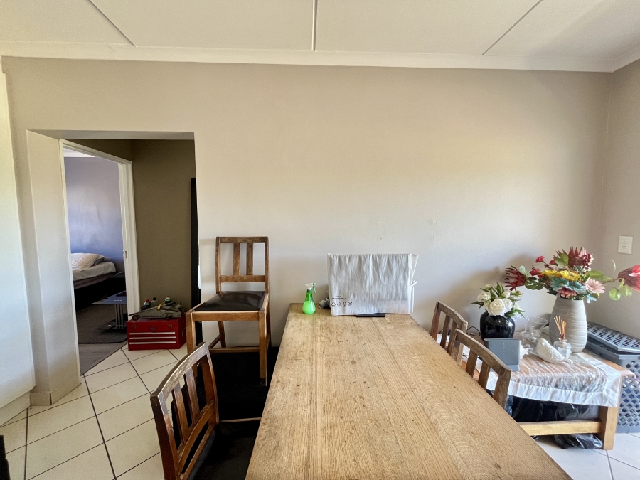 To Let 2 Bedroom Property for Rent in Burgundy Estate Western Cape